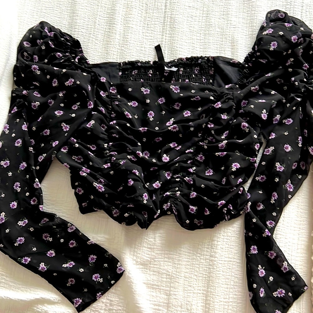 H&M- Divided - dressy crop top /black w/purple / size L